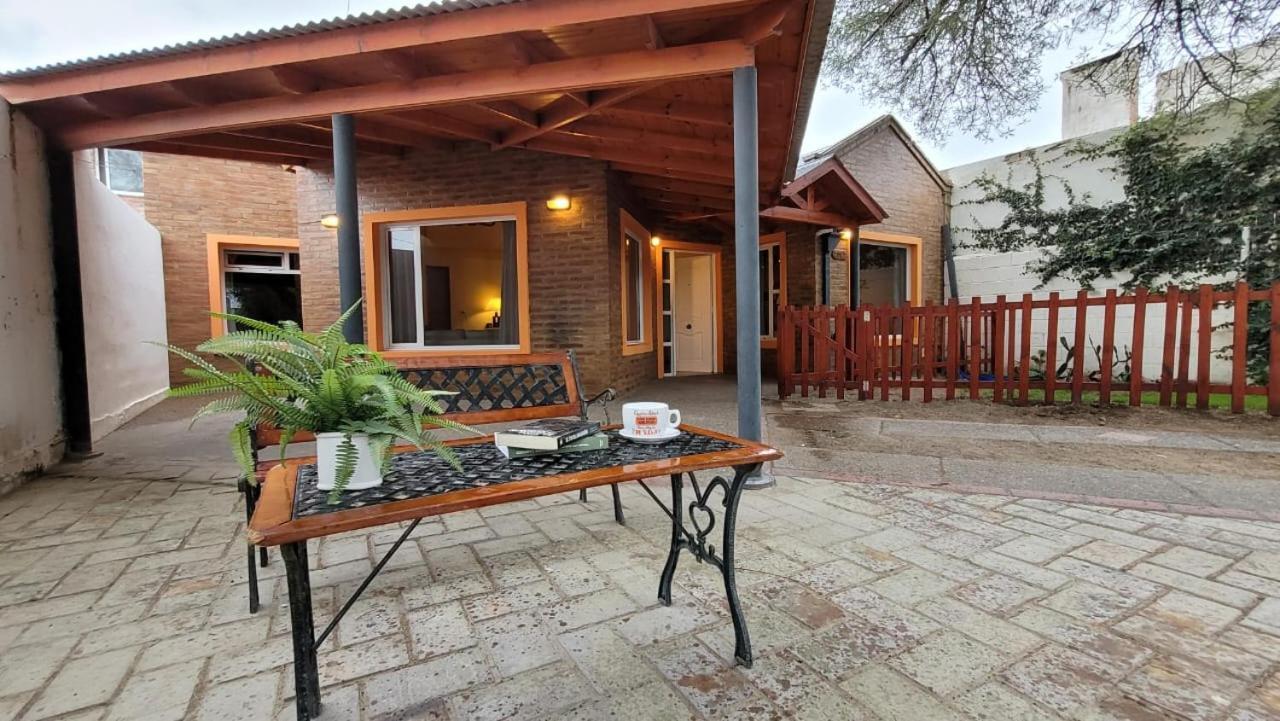 Apartamento El Patio Del Aromo Puerto Madryn Exterior foto
