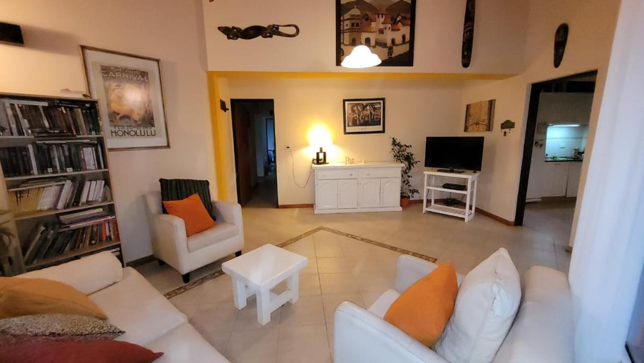 Apartamento El Patio Del Aromo Puerto Madryn Exterior foto
